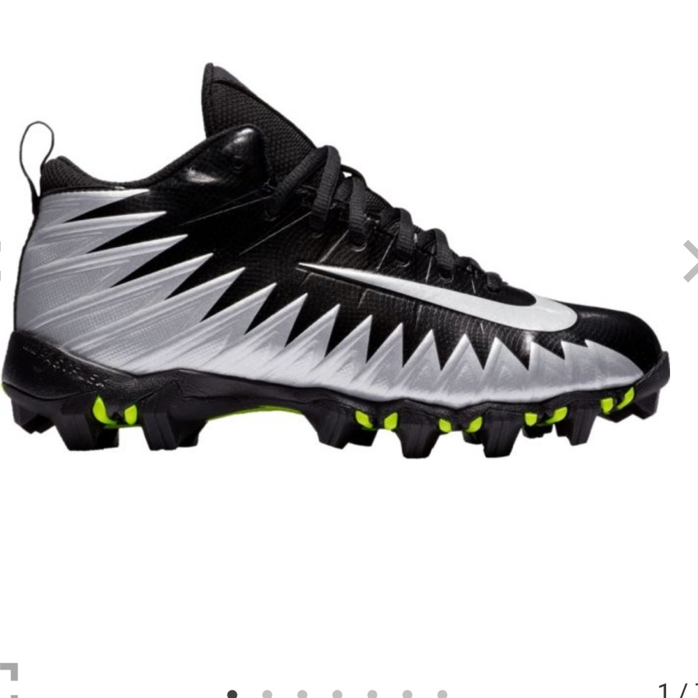 Nike Kids' Alpha Menace Shark Football Cleats
